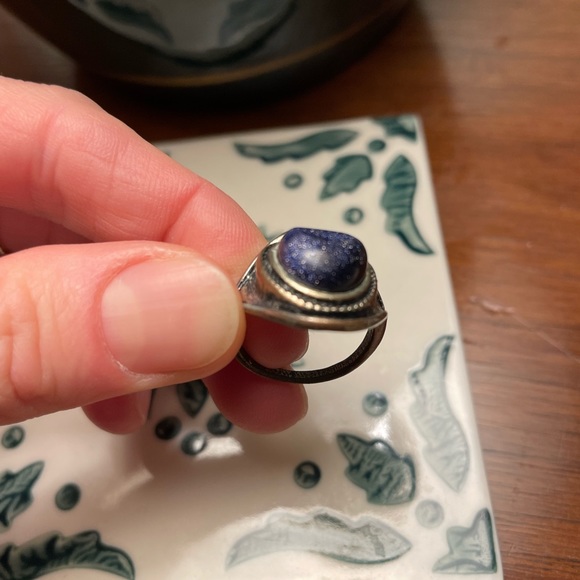 Brandy Melville Silver ring with dark glitter purple stone - Picture 3 of 4